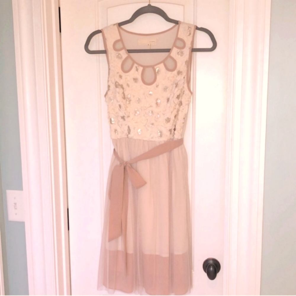 NWT Anthropologie A'Reve 3D Beige Pink Spring Flower Dress - Large